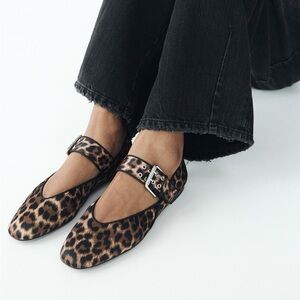 Animal print ballet flats